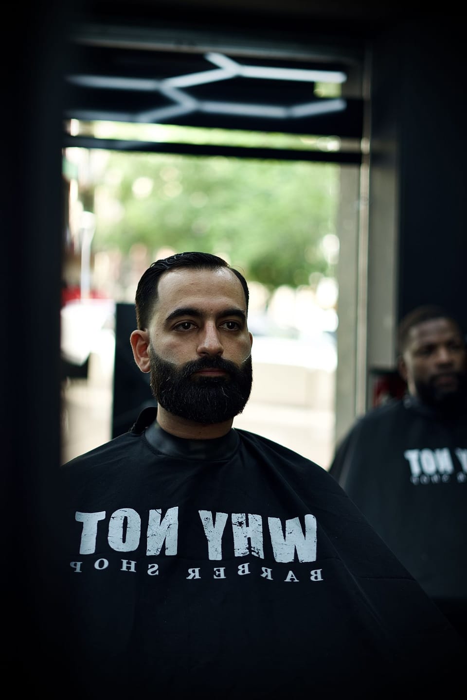 Perfilado de barba con navaja en Why Not Eixample